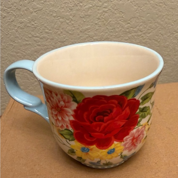 The Pioneer Woman Sweet Rose 14.5-ounce Stoneware Mug - Picture 2 of 7